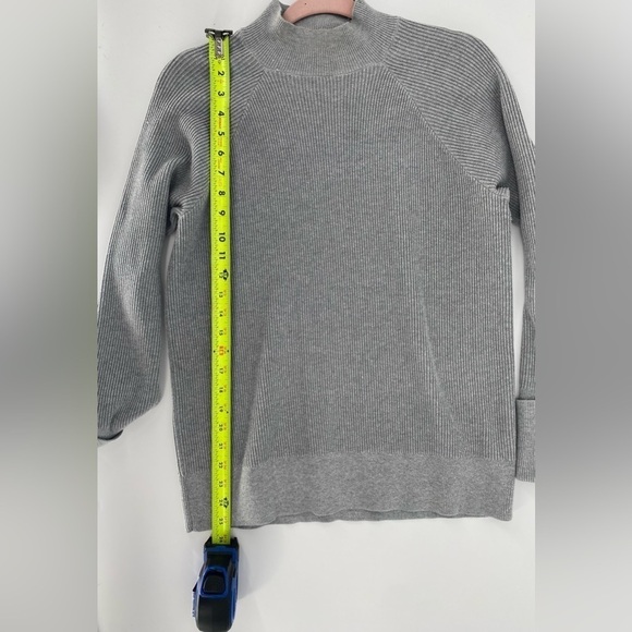 Michael kors ribbed sweater size medium - Picture 8 of 9